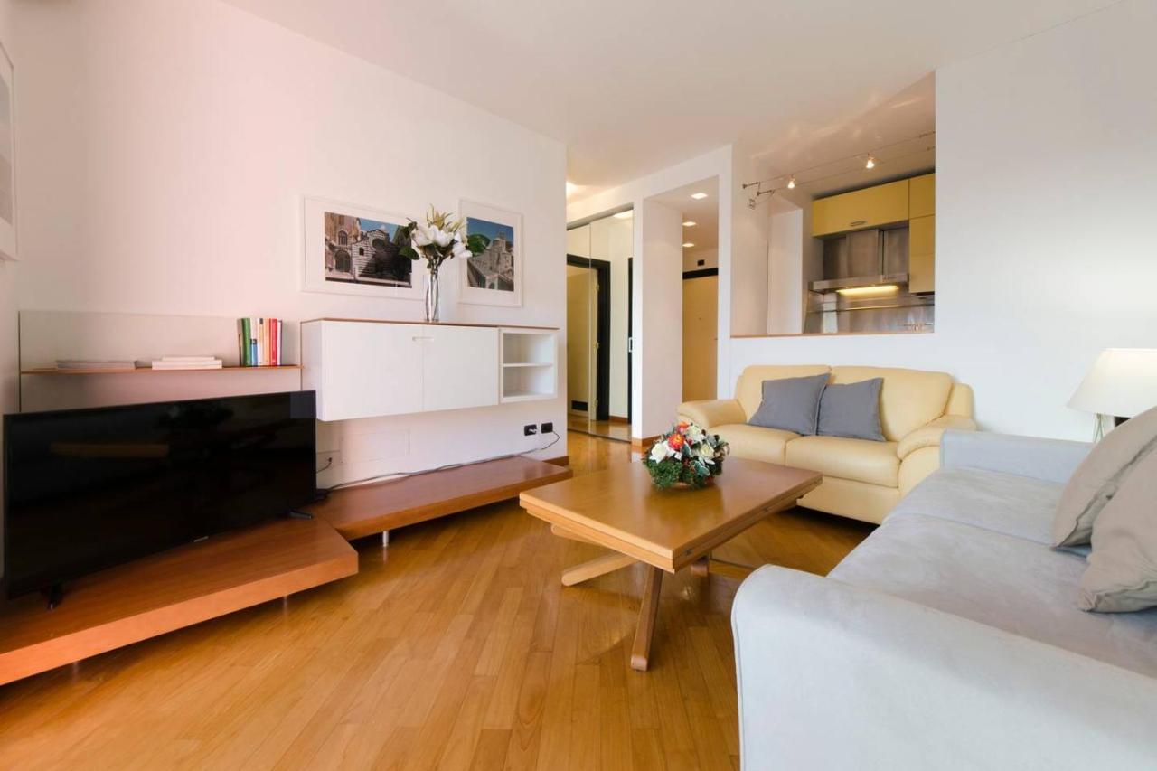 Apartamento Joivy Exclusive Seaview Flat For 4, In Central Génova Exterior foto